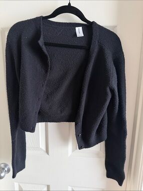 Black Women's Cropped Sweater